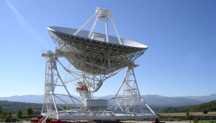 Radioteleskop RTF-32 am Observatorium Zelenchukskaya